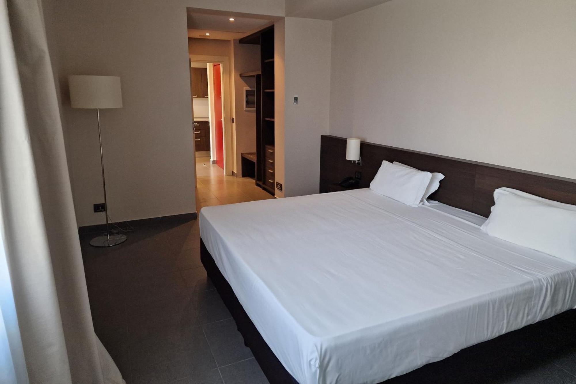 Suite King con 1 Camera da Letto, Balcone e Divano-Letto